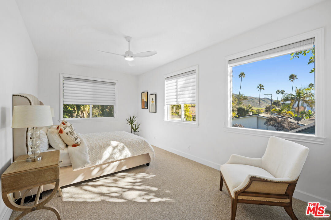 5518 Rincon Beach Park Dr
