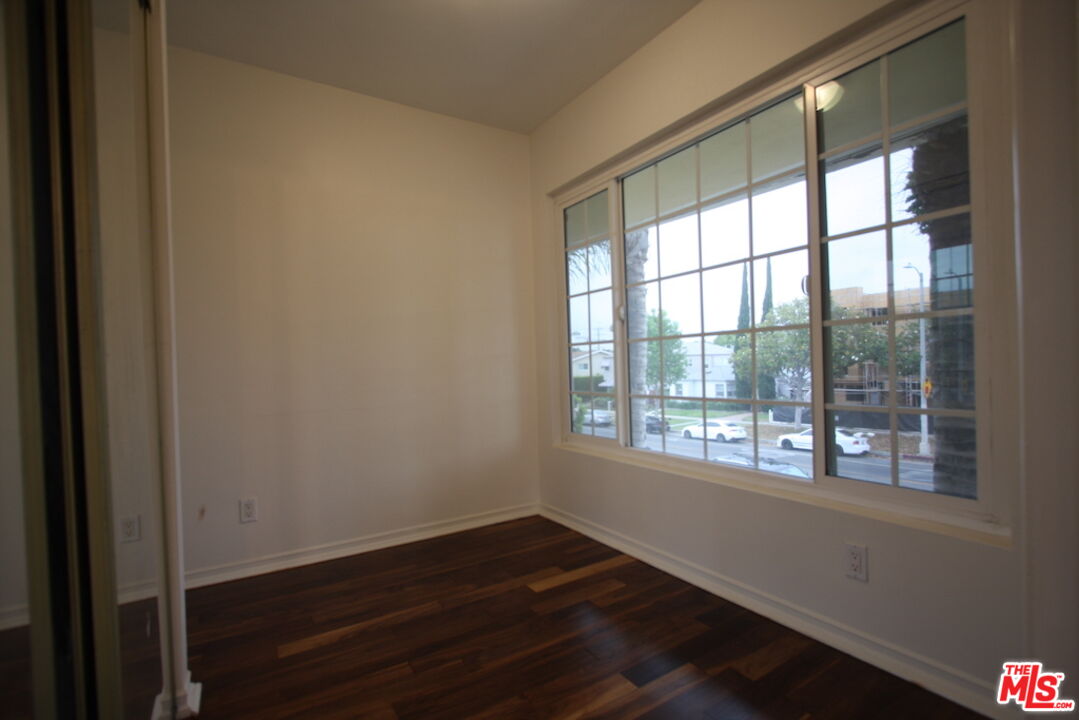 1428 S CRESCENT HEIGHTS BLVD Unit: 1428 1/2