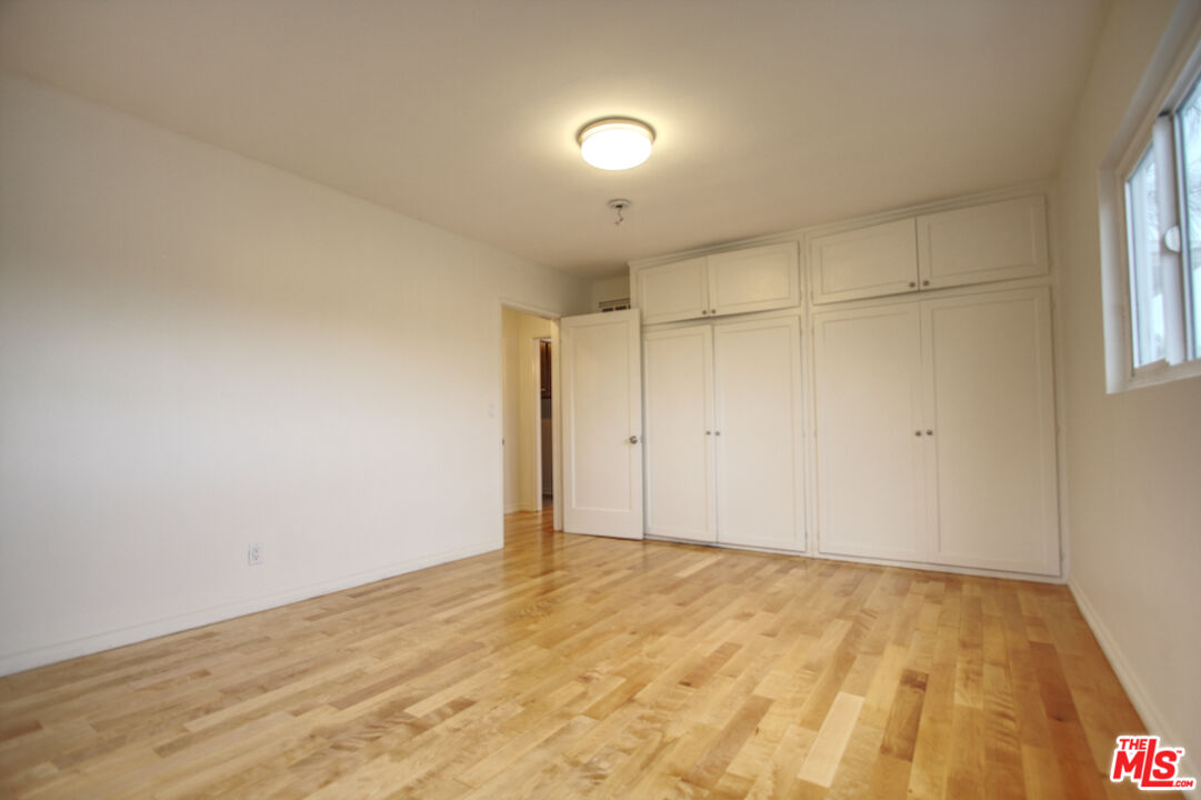 1428 S CRESCENT HEIGHTS BLVD Unit: 1428 1/2