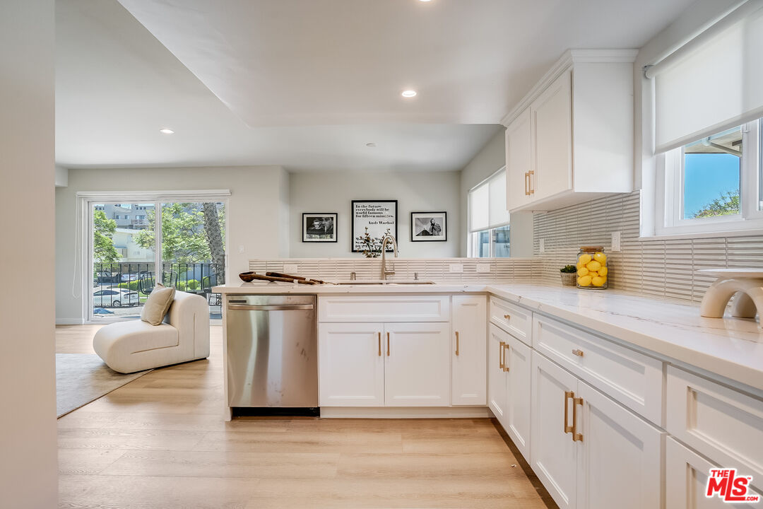 1470 Rexford Dr Unit: 307