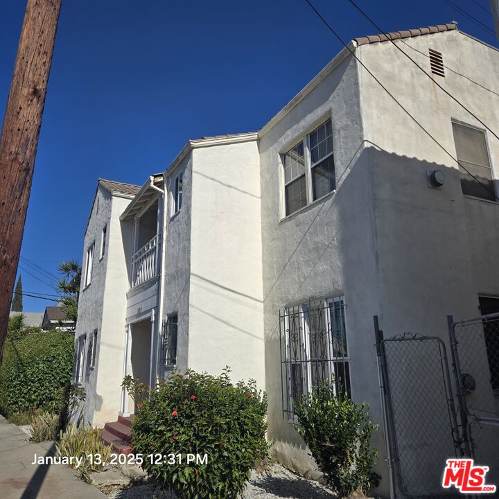 232 N Belmont Ave Unit: 17