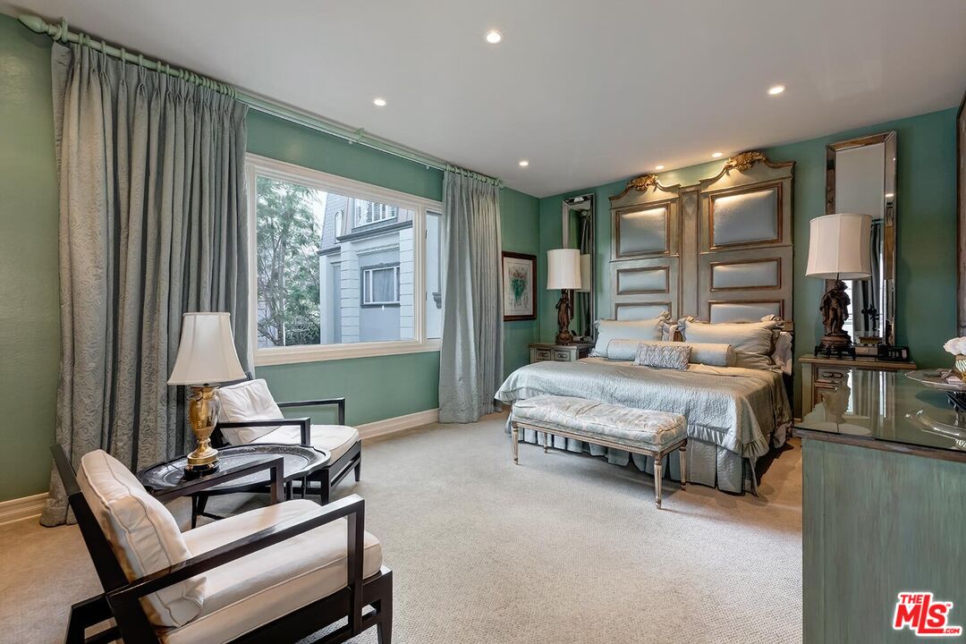 10114 Empyrean Way Unit: 201