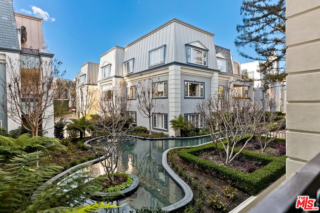 10114 Empyrean Way Unit: 201