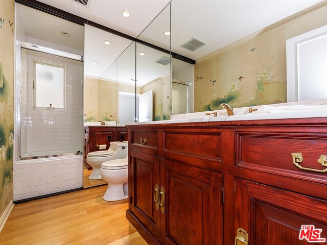 15 CLUBHOUSE AVE