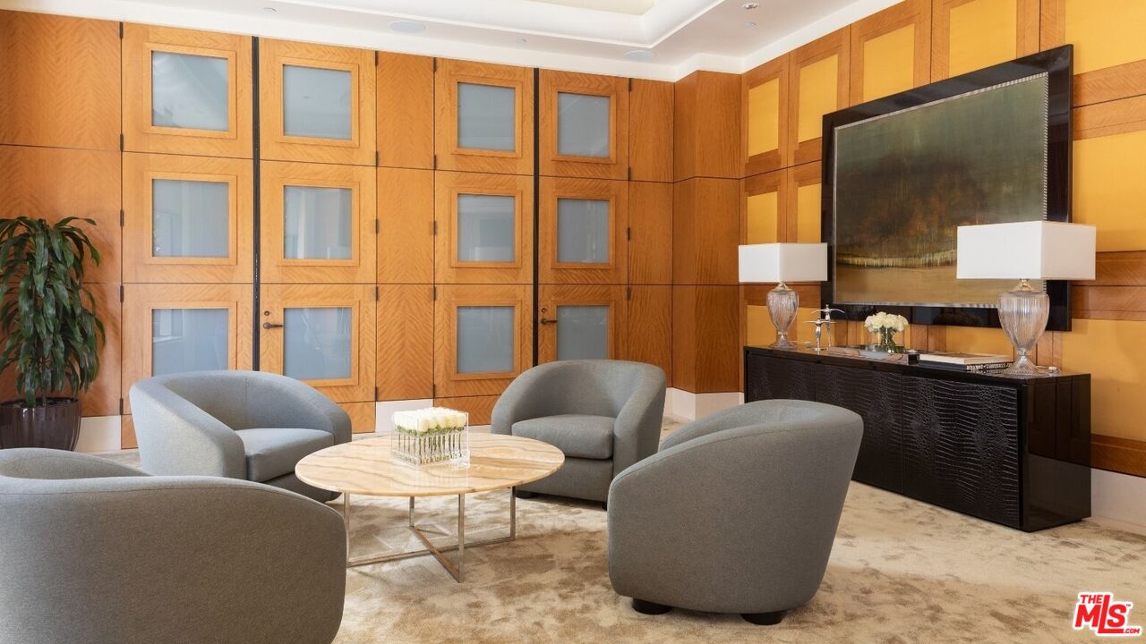 10776 Wilshire Blvd Unit: 2302