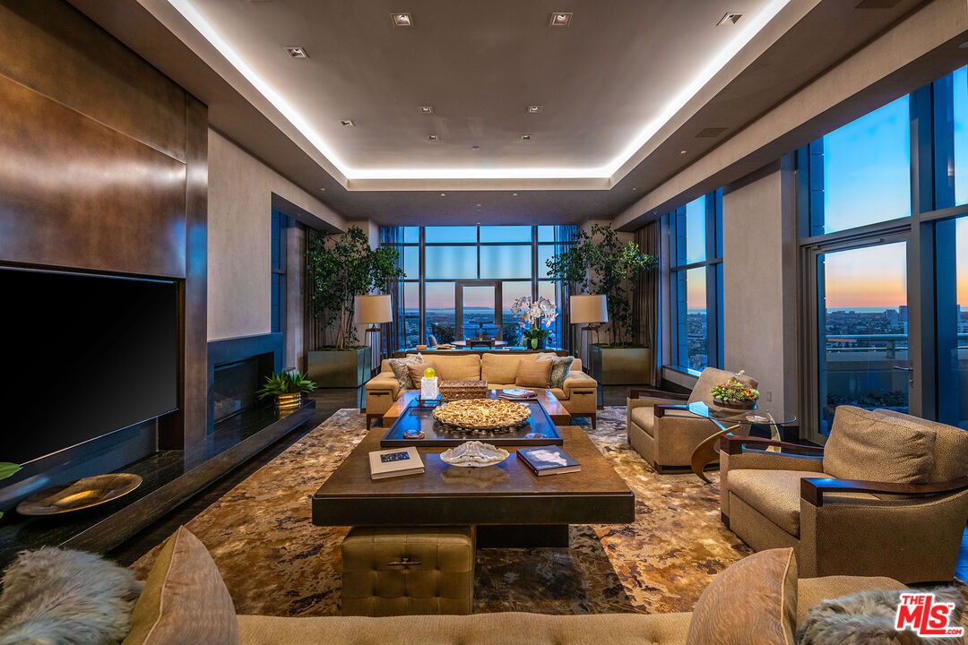 10776 Wilshire Blvd Unit: 2302