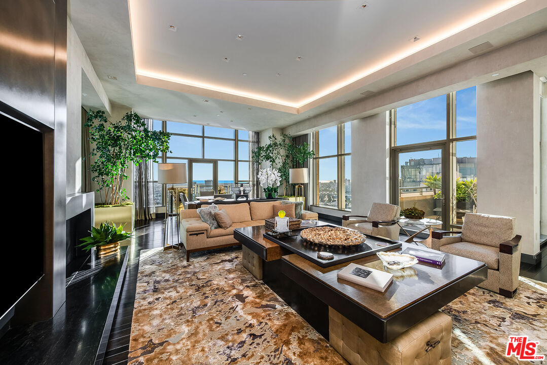 10776 Wilshire Blvd Unit: 2302