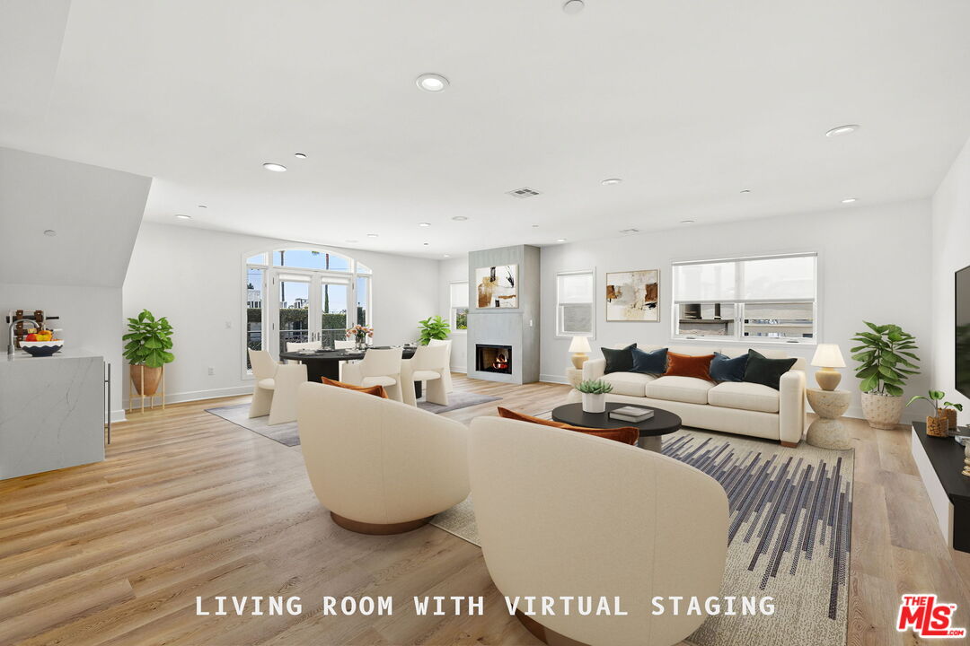 8833 Cynthia St Unit: 401 (PH)