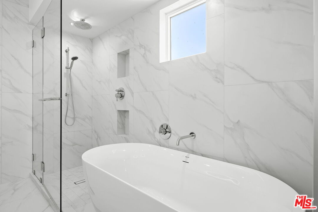 8833 Cynthia St Unit: 401 (PH)