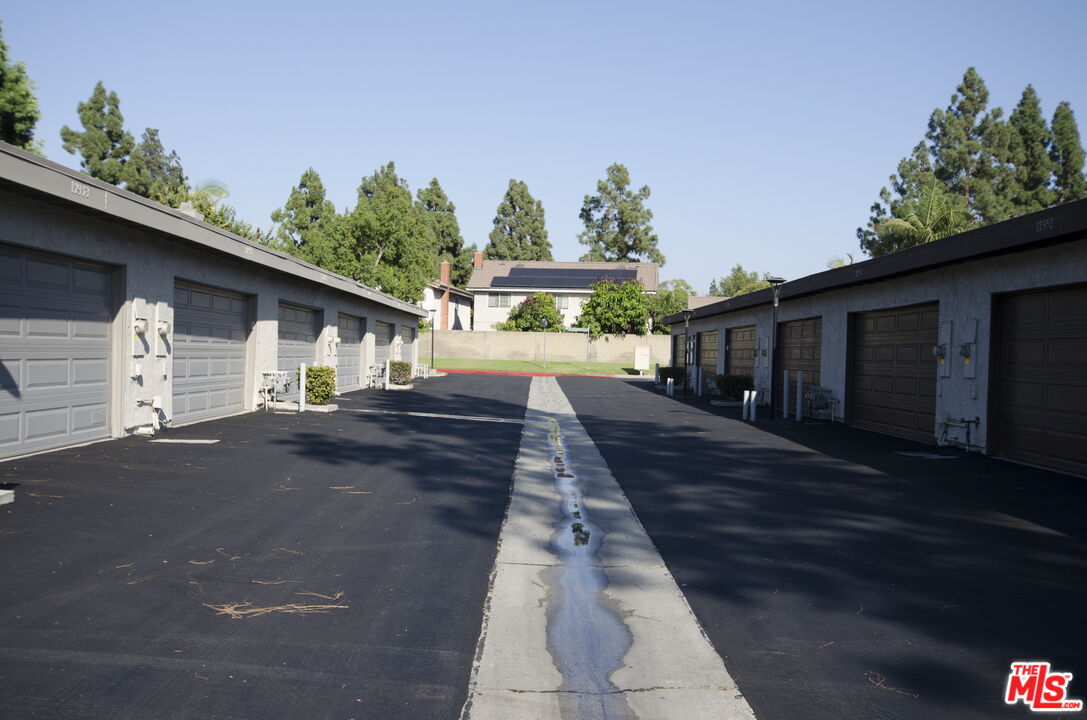 12362 Willowbranch Ln