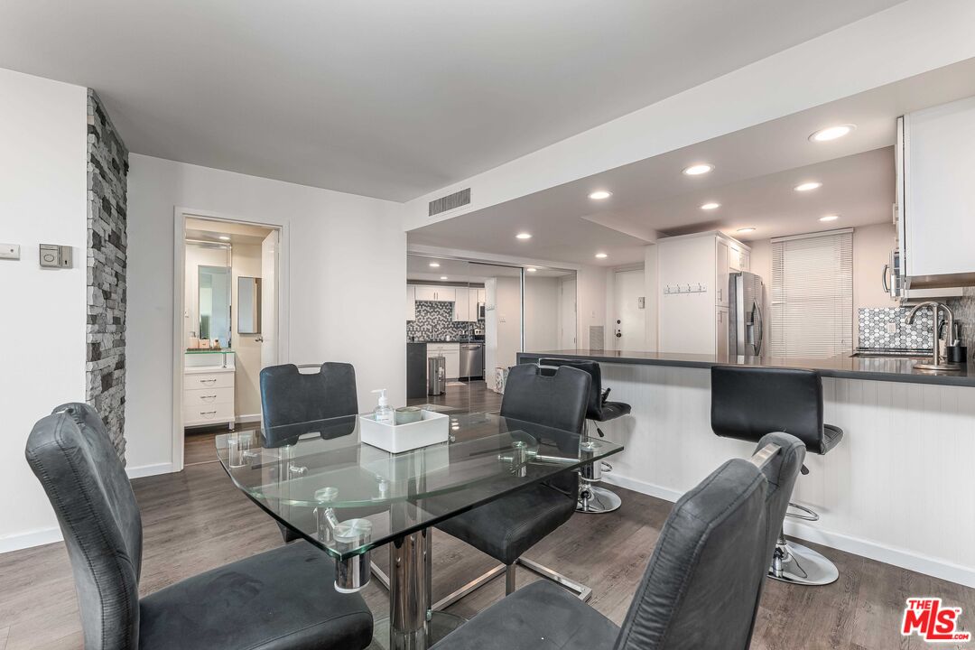 4316 Marina City Dr Unit: 325