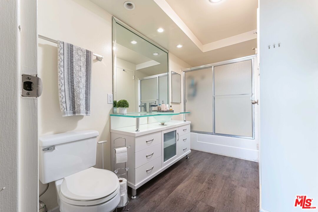 4316 Marina City Dr Unit: 325