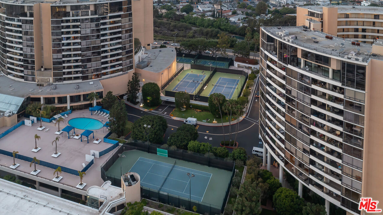 4316 Marina City Dr Unit: 325