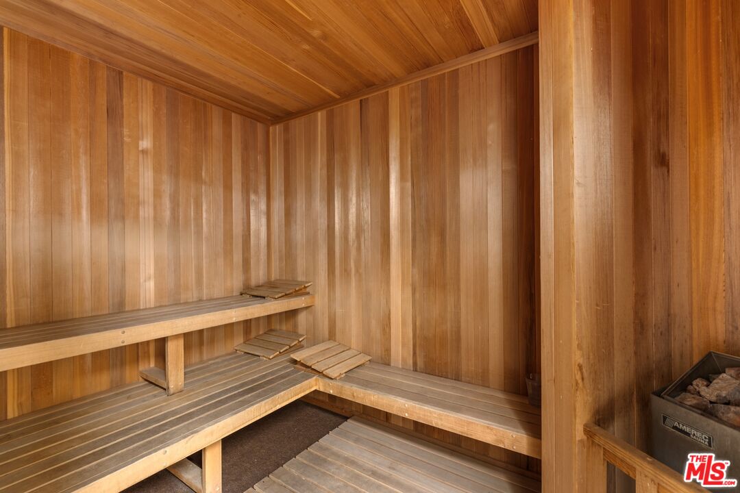 10490 Wilshire Blvd Unit: 906