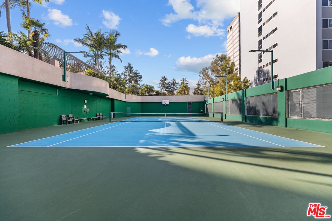 10490 Wilshire Blvd Unit: 906