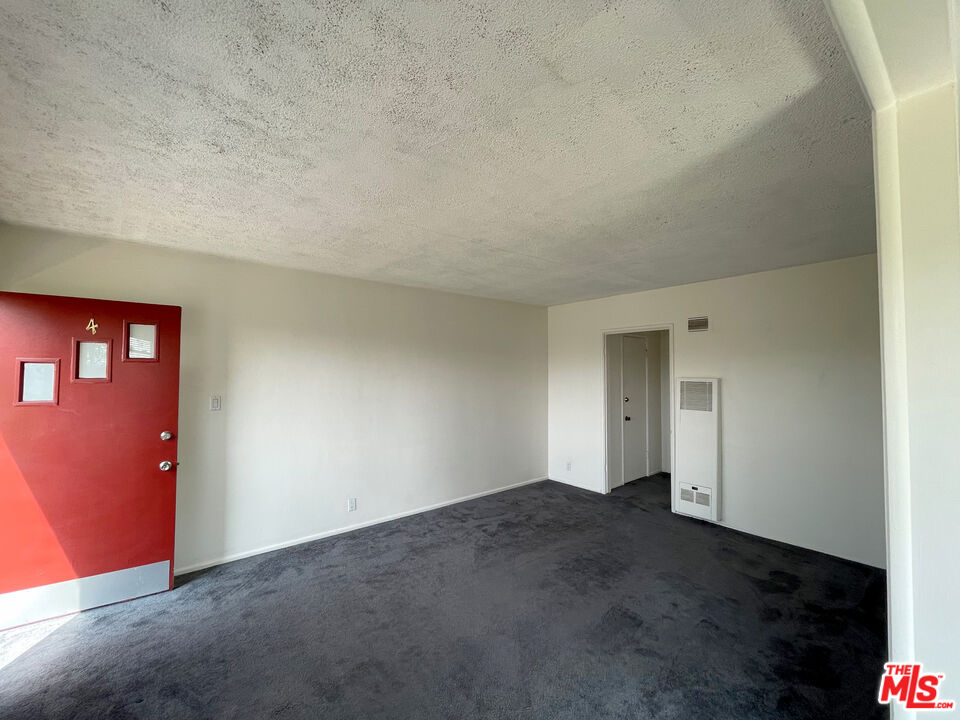 2986 Waverly Dr Unit: 4