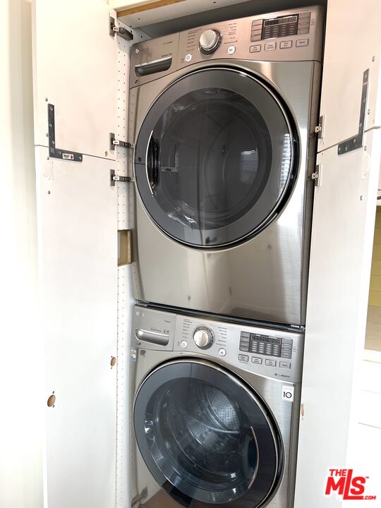 1014 Meadowbrook Ave