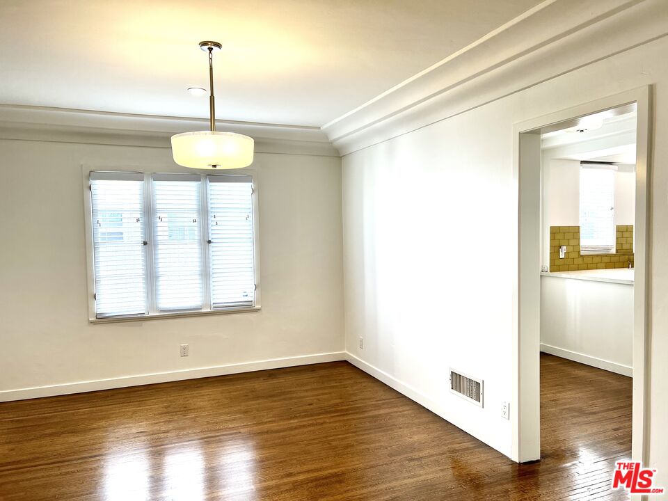 1014 Meadowbrook Ave