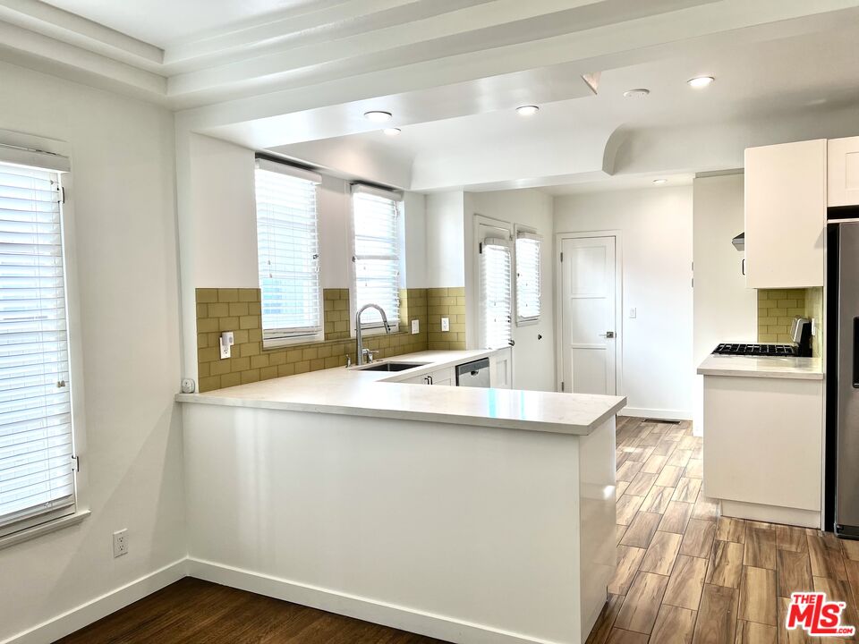 1014 Meadowbrook Ave