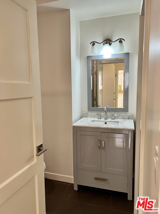 1014 Meadowbrook Ave