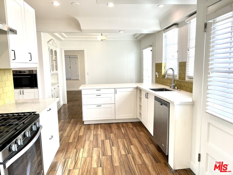 1014 Meadowbrook Ave