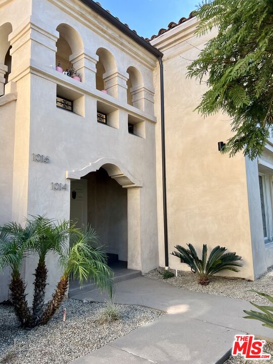 1014 Meadowbrook Ave