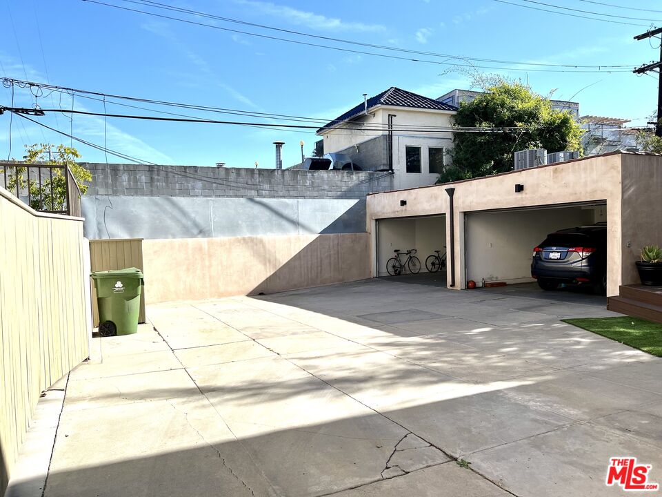 1014 Meadowbrook Ave