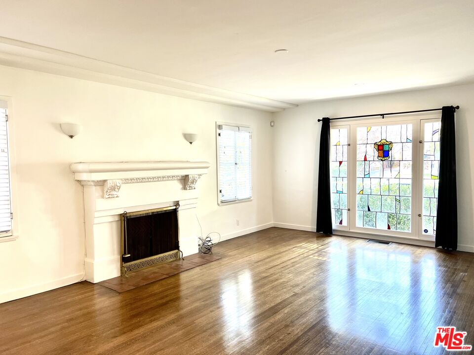 1014 Meadowbrook Ave