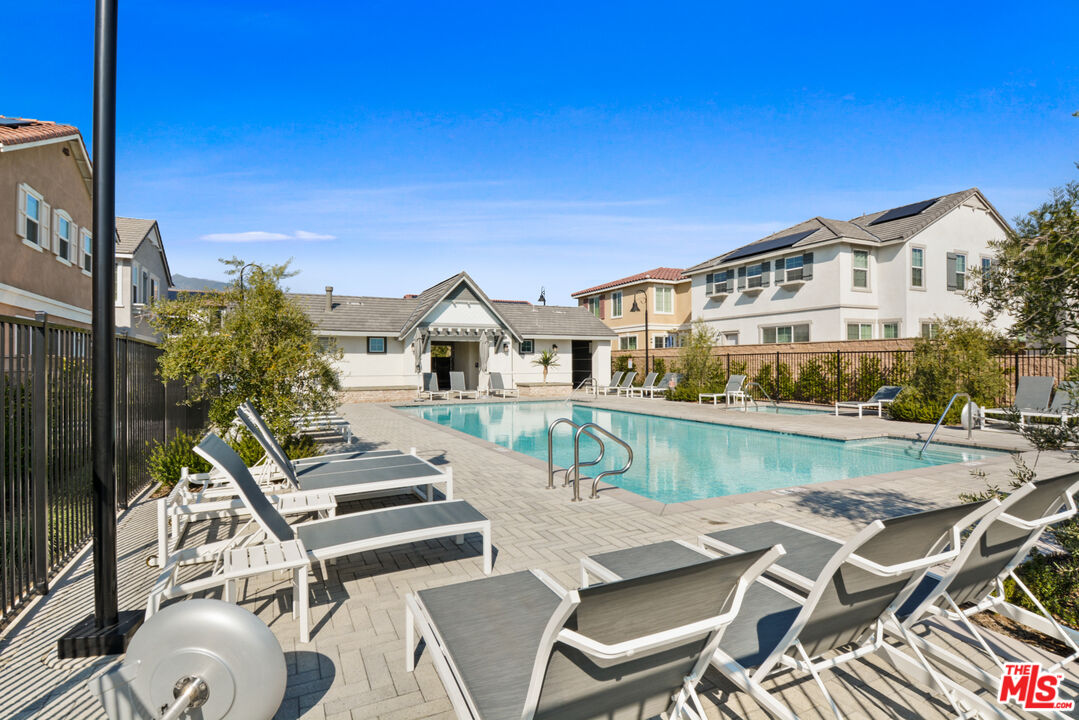 15205 Ridge Ln Unit: 4