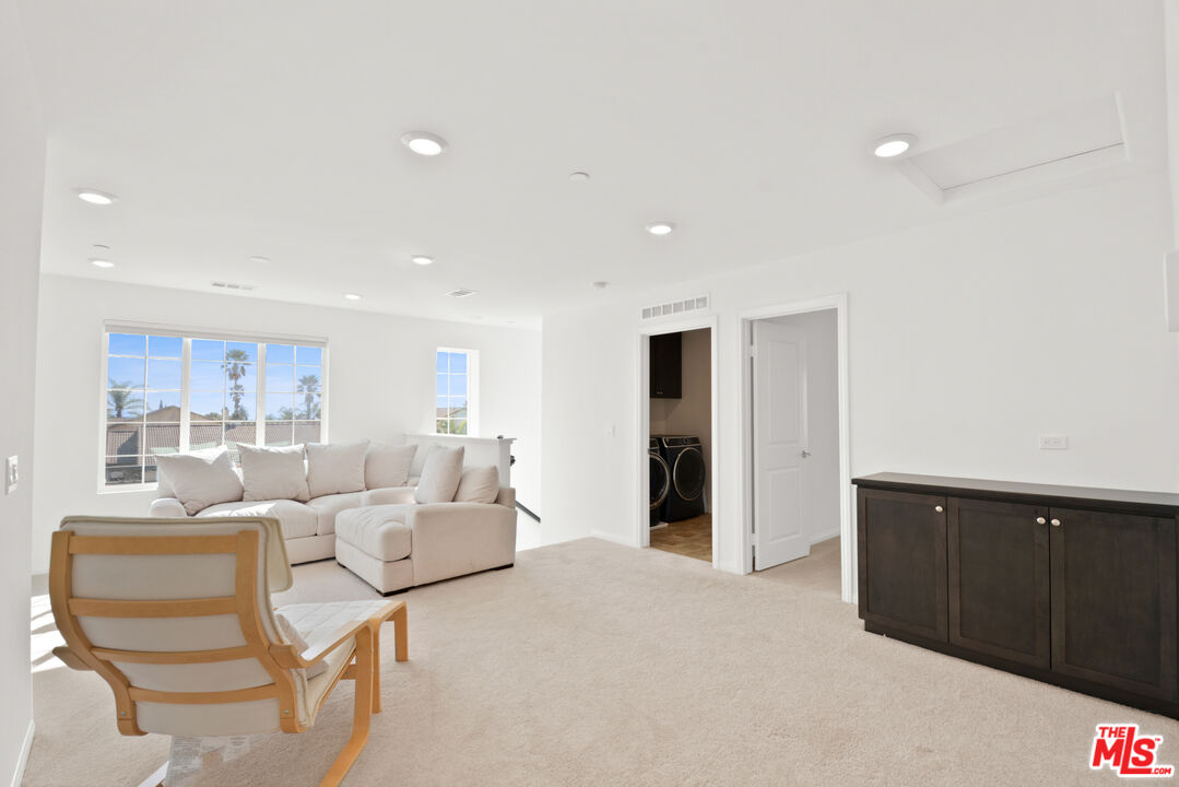 15205 Ridge Ln Unit: 4