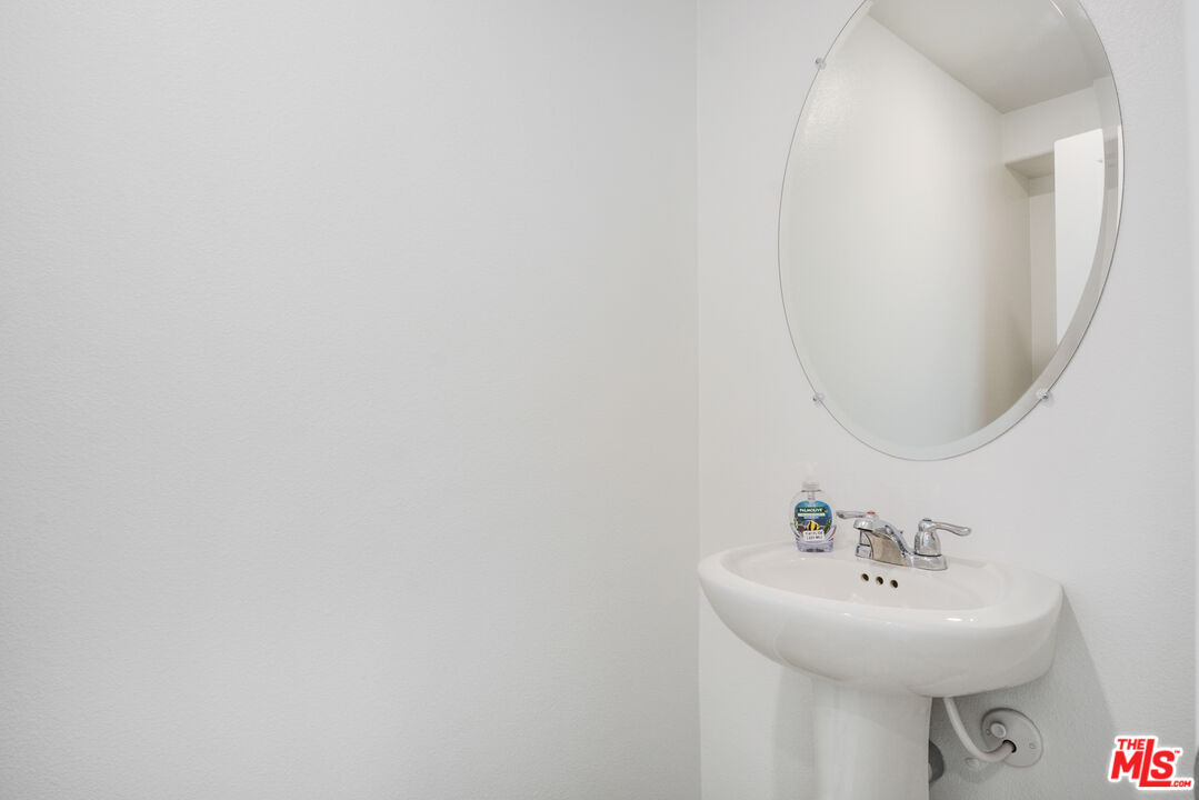 15205 Ridge Ln Unit: 4