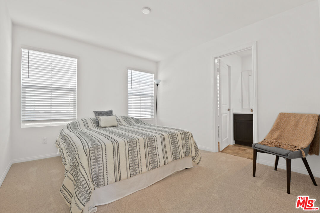 15205 Ridge Ln Unit: 4