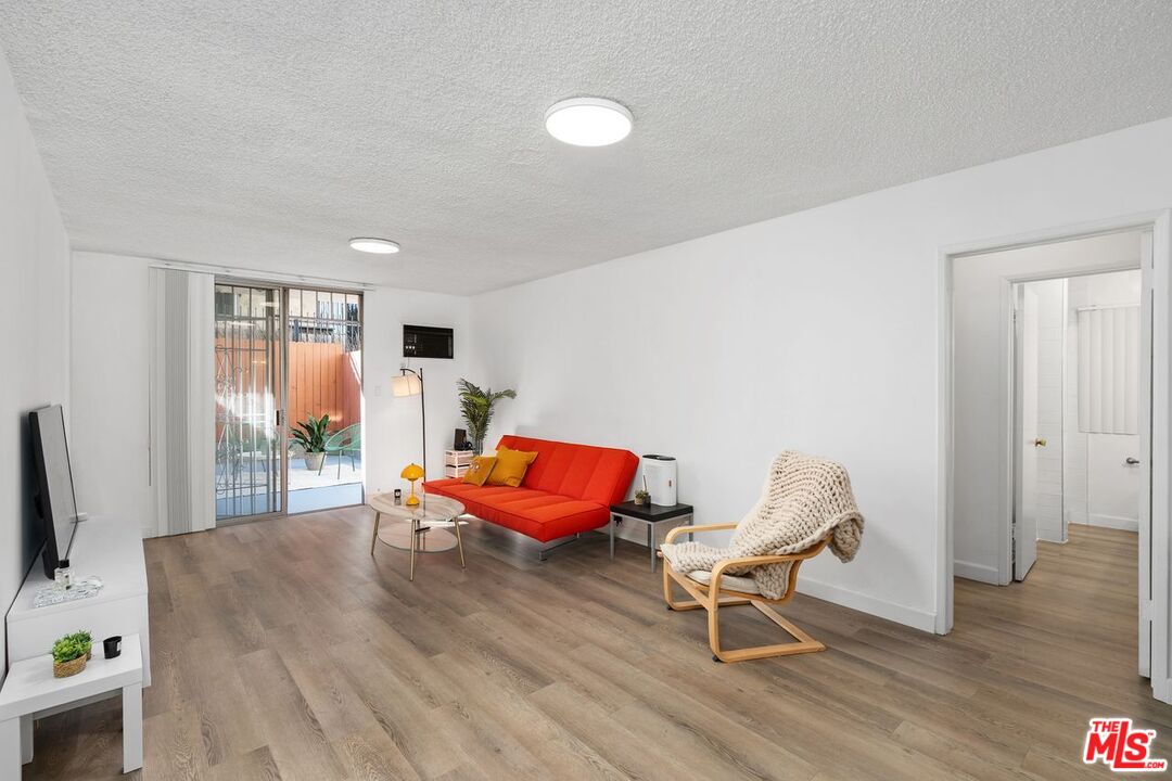 4255 W 5th St Unit: 106