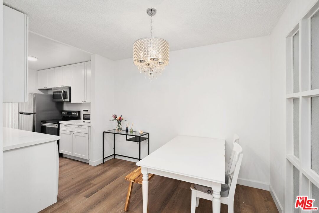 4255 W 5th St Unit: 106