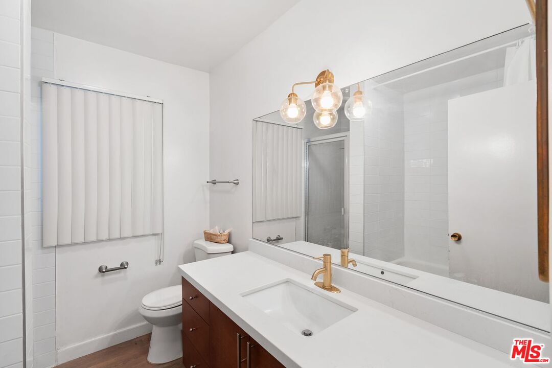 4255 W 5th St Unit: 106