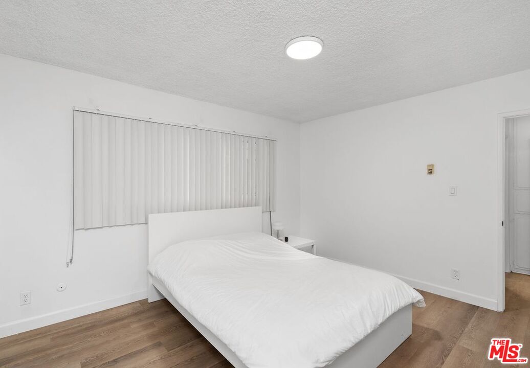 4255 W 5th St Unit: 106