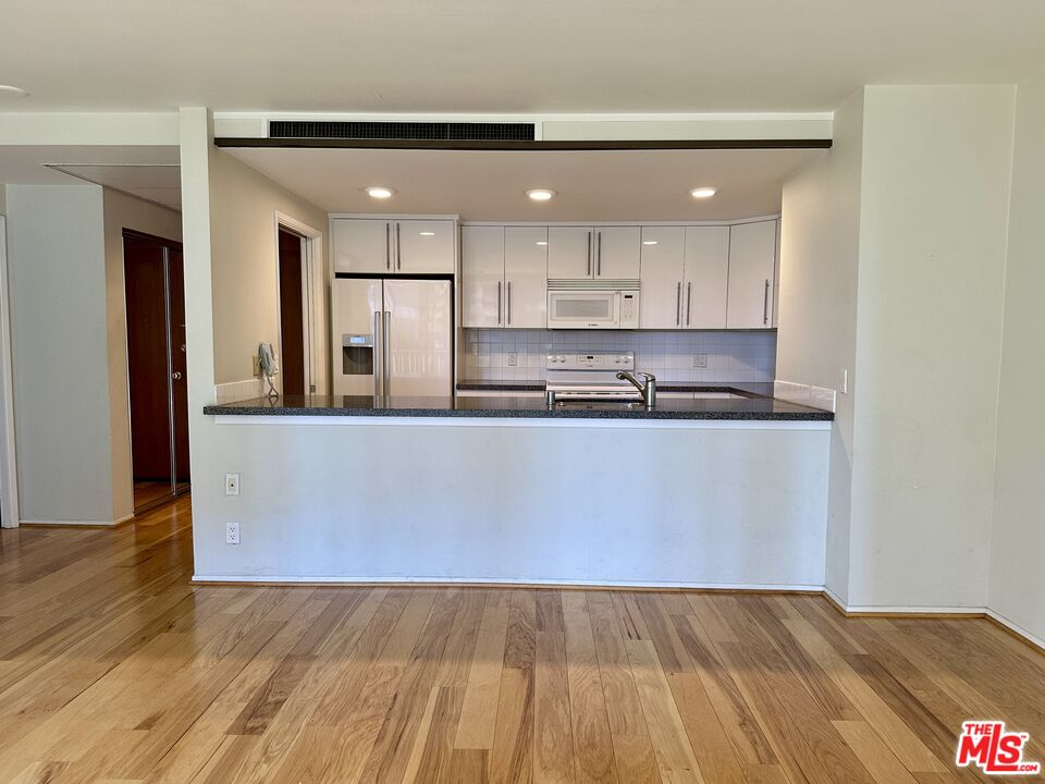 2160 Century Park East Unit: 410