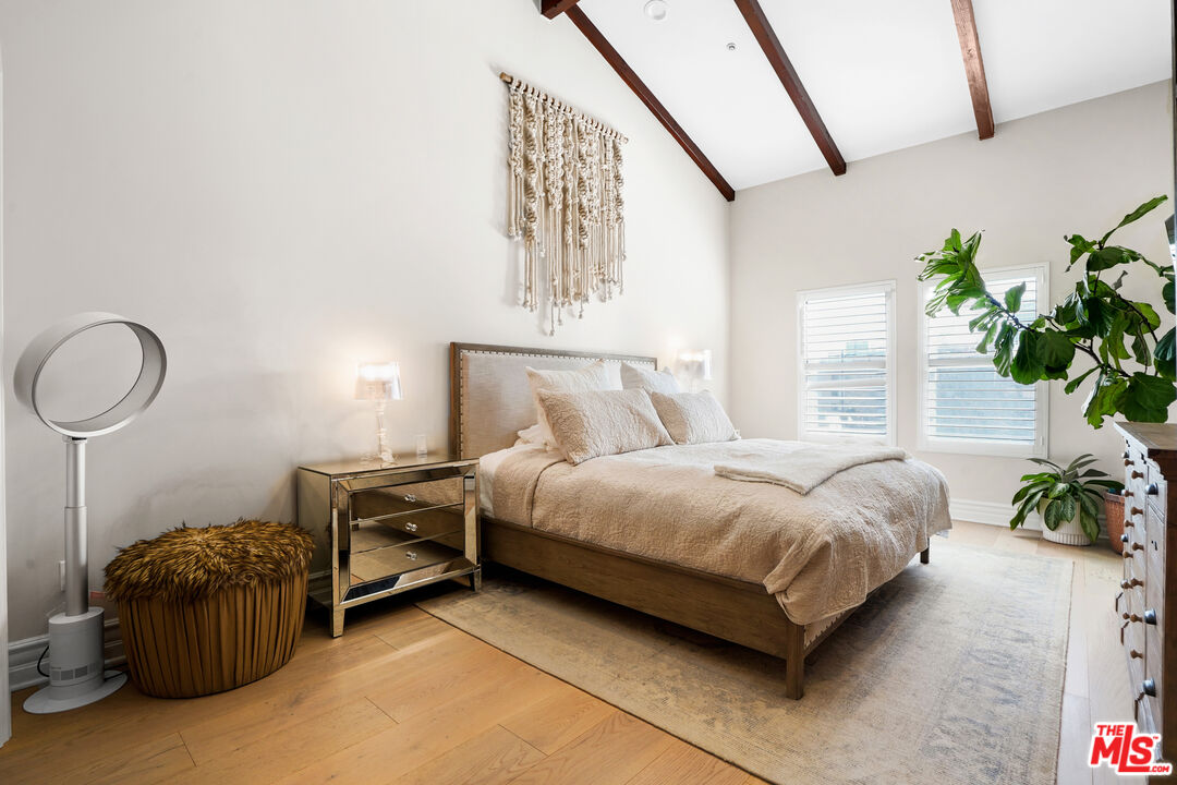 10618 Woodbridge St Unit: 304