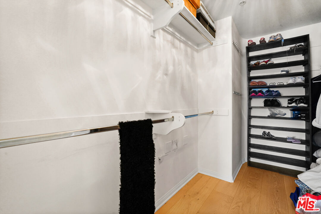 10618 Woodbridge St Unit: 304