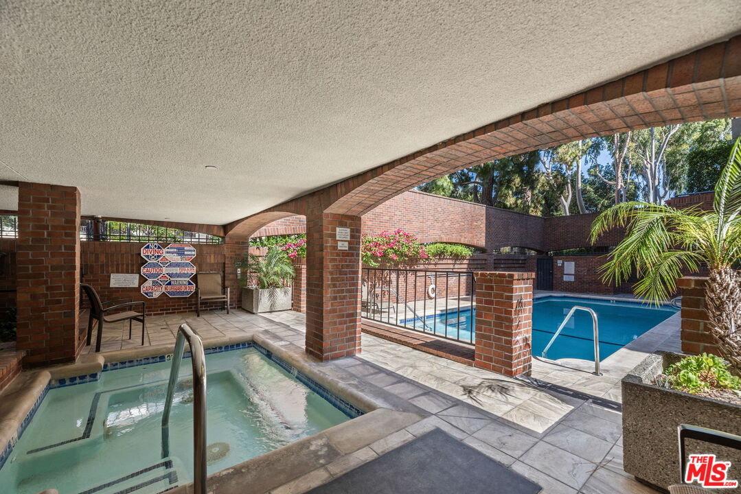 200 N Swall Dr Unit: 458