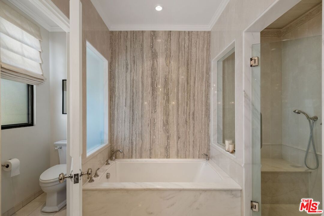 455 N Oakhurst Dr Unit: A2