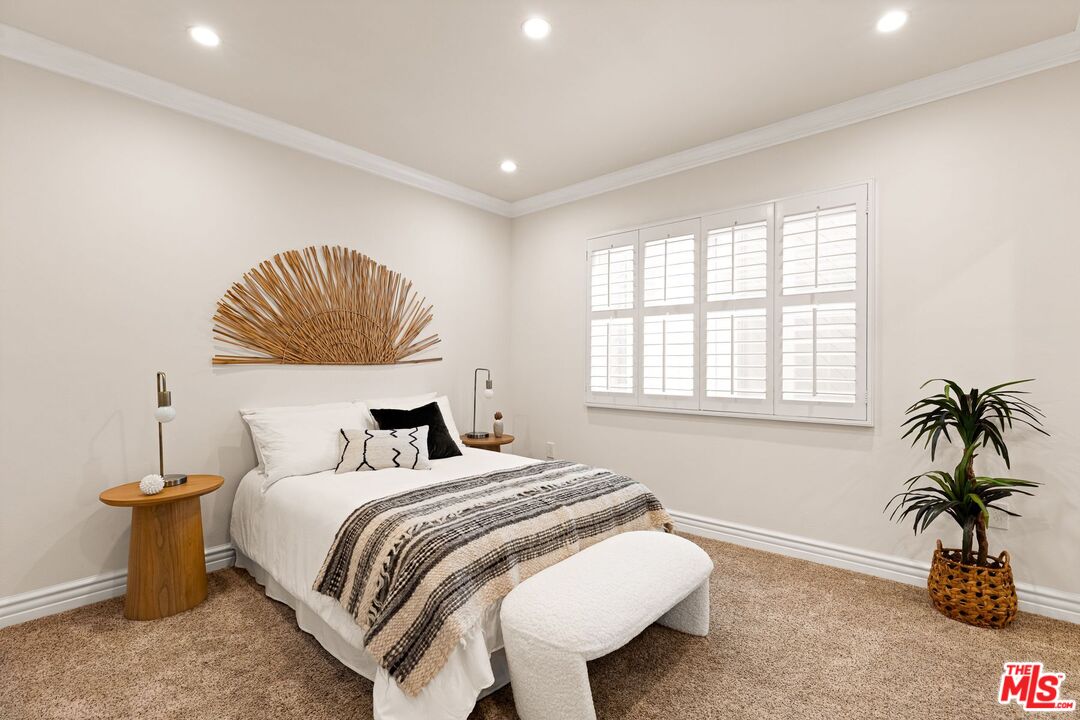 11908 Darlington Ave Unit: 202