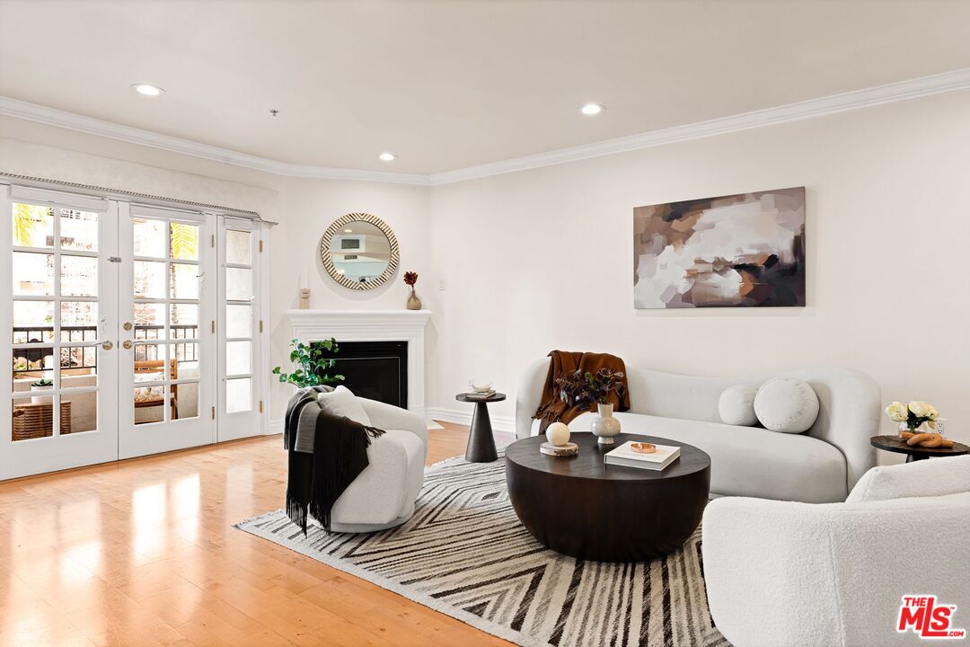 11908 Darlington Ave Unit: 202