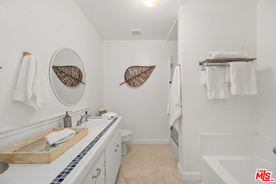 2929 Waverly Dr Unit: 110