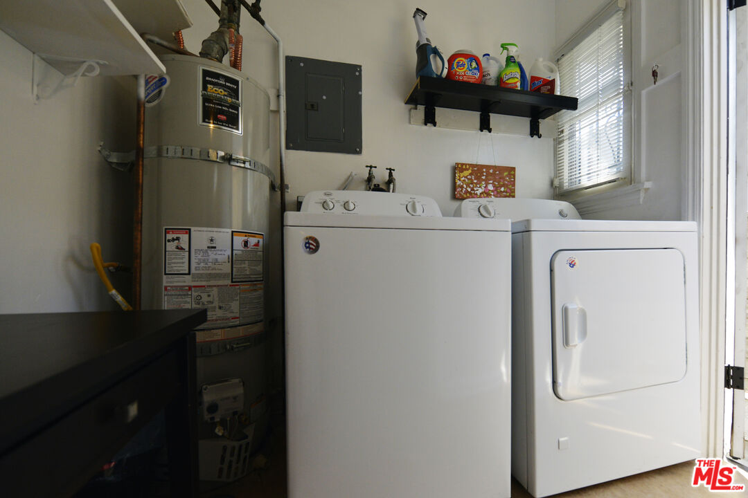 6222 San Vicente Blvd