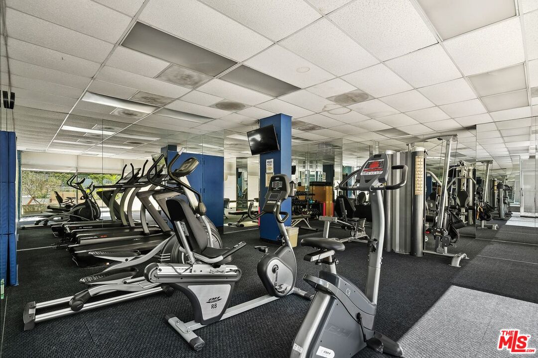 10450 Wilshire Blvd Unit: 5F