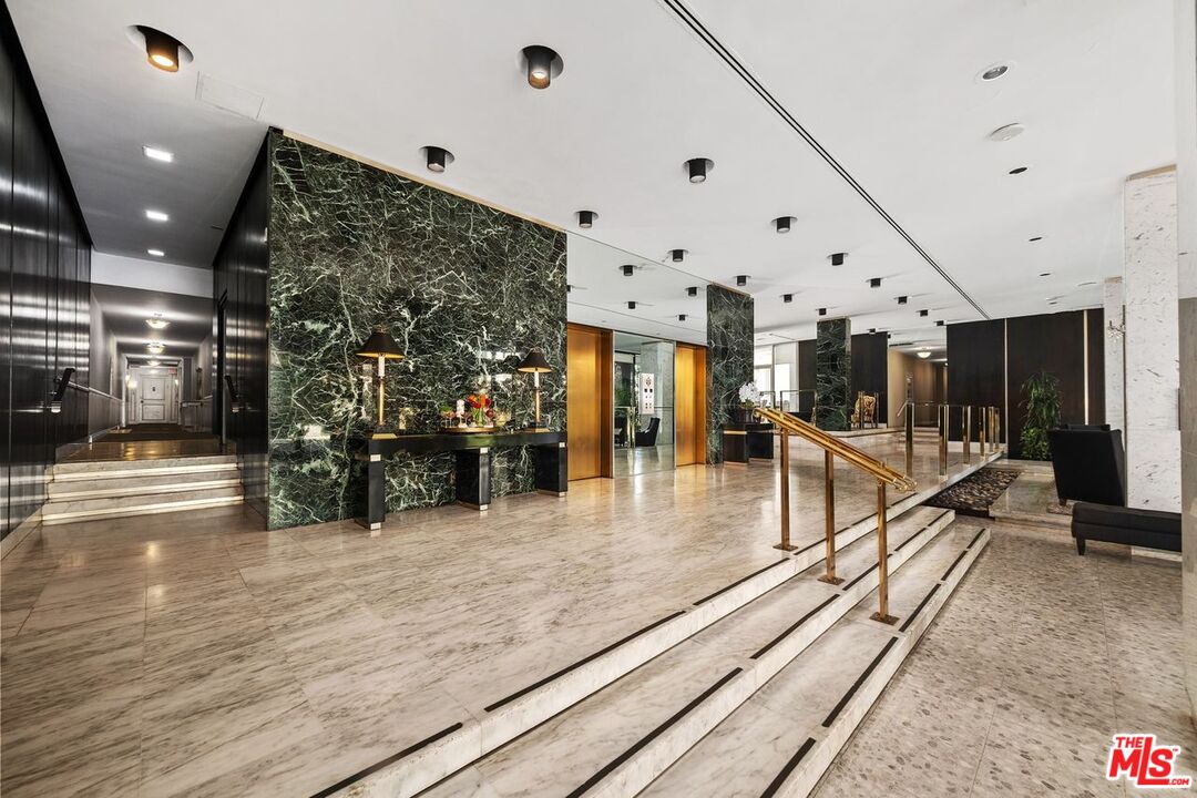 10450 Wilshire Blvd Unit: 5F