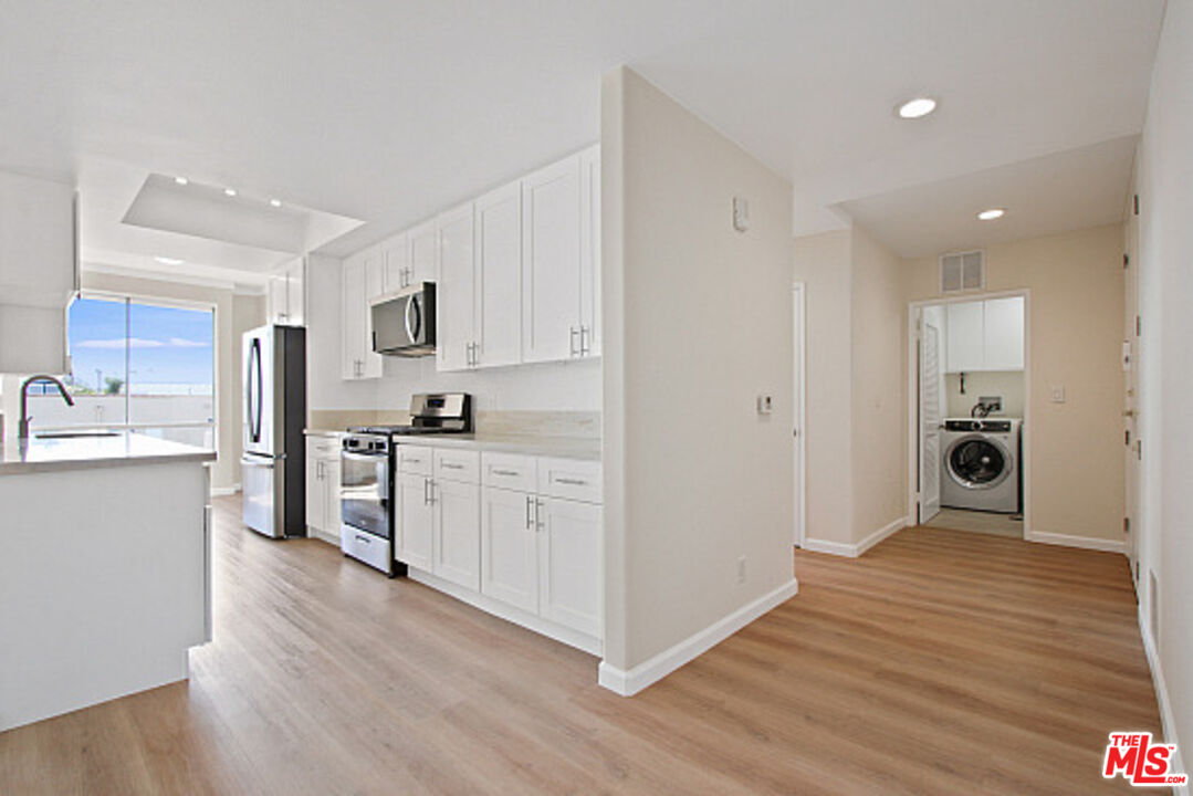 1240 S Corning St Unit: 207