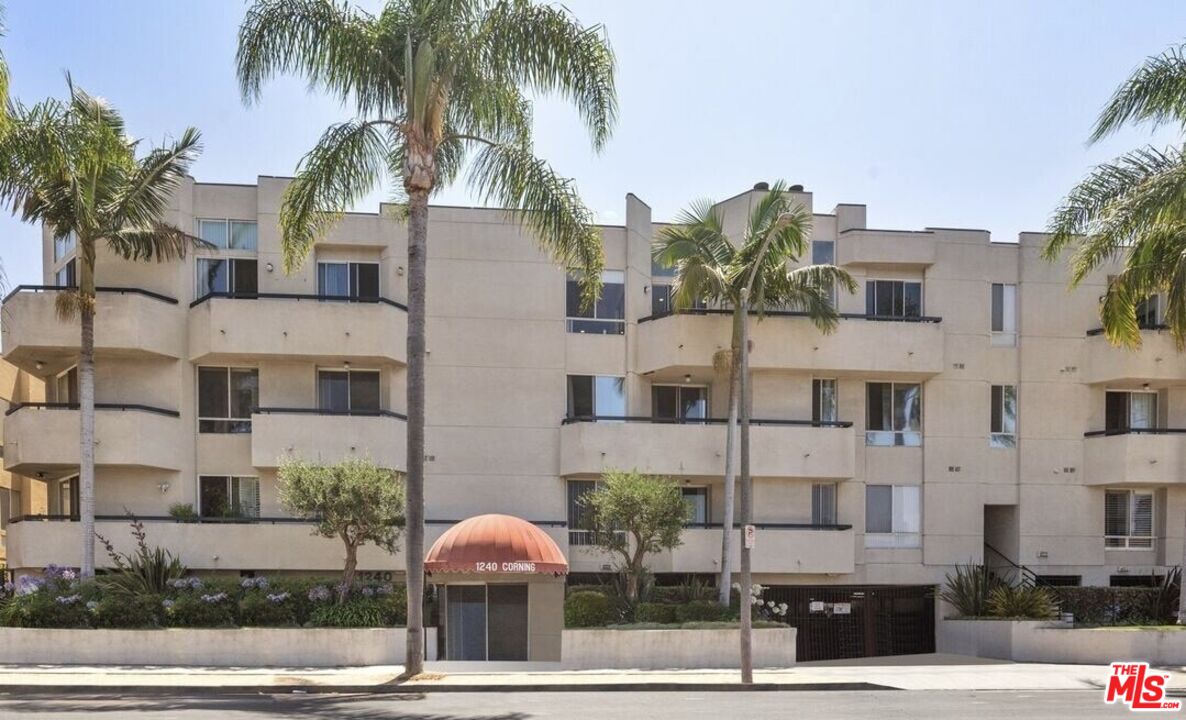 1240 S Corning St Unit: 207