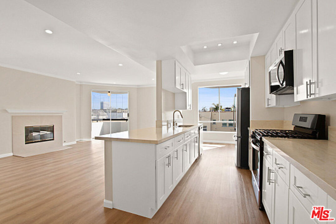 1240 S Corning St Unit: 207